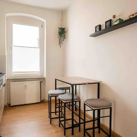 Bali Style Mit High Speed Wlan Und Gratis Parkplatz * غيرا